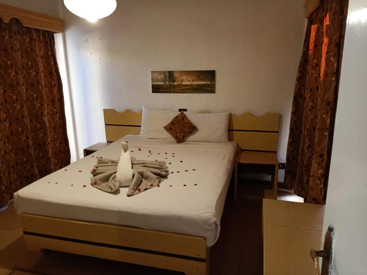 Aida Beach Hotel - Ел Аламейн Екстериор снимка