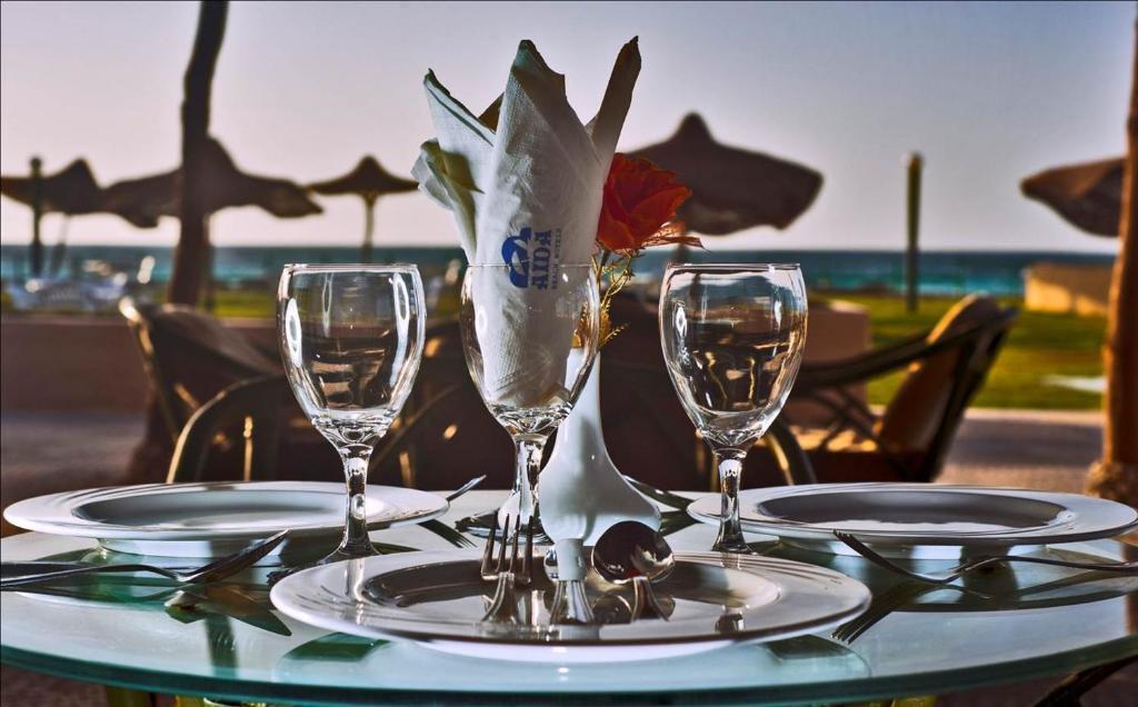 Aida Beach Hotel - Ел Аламейн Екстериор снимка