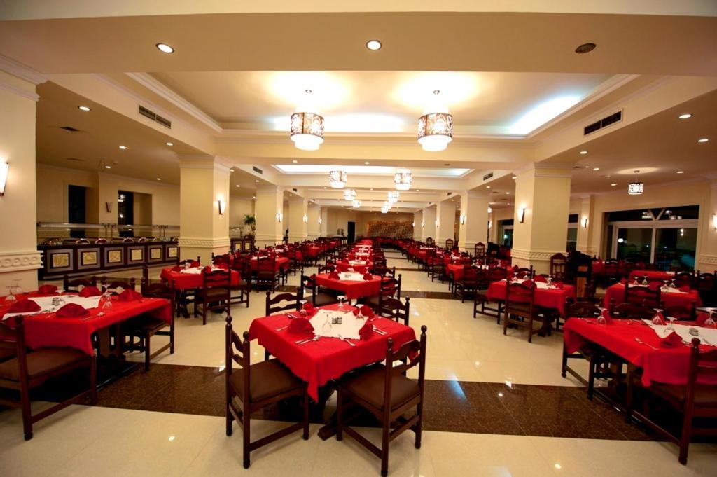 Aida Beach Hotel - Ел Аламейн Екстериор снимка