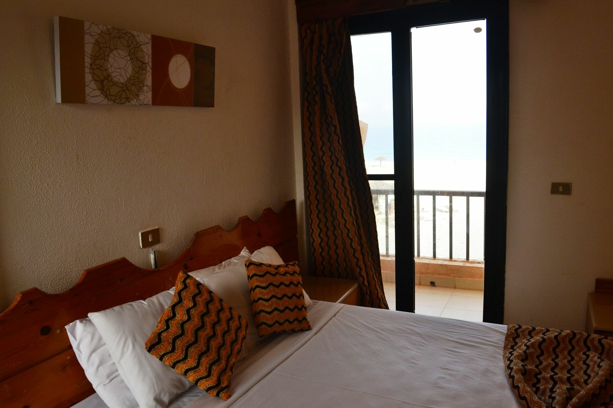 Aida Beach Hotel - Ел Аламейн Екстериор снимка