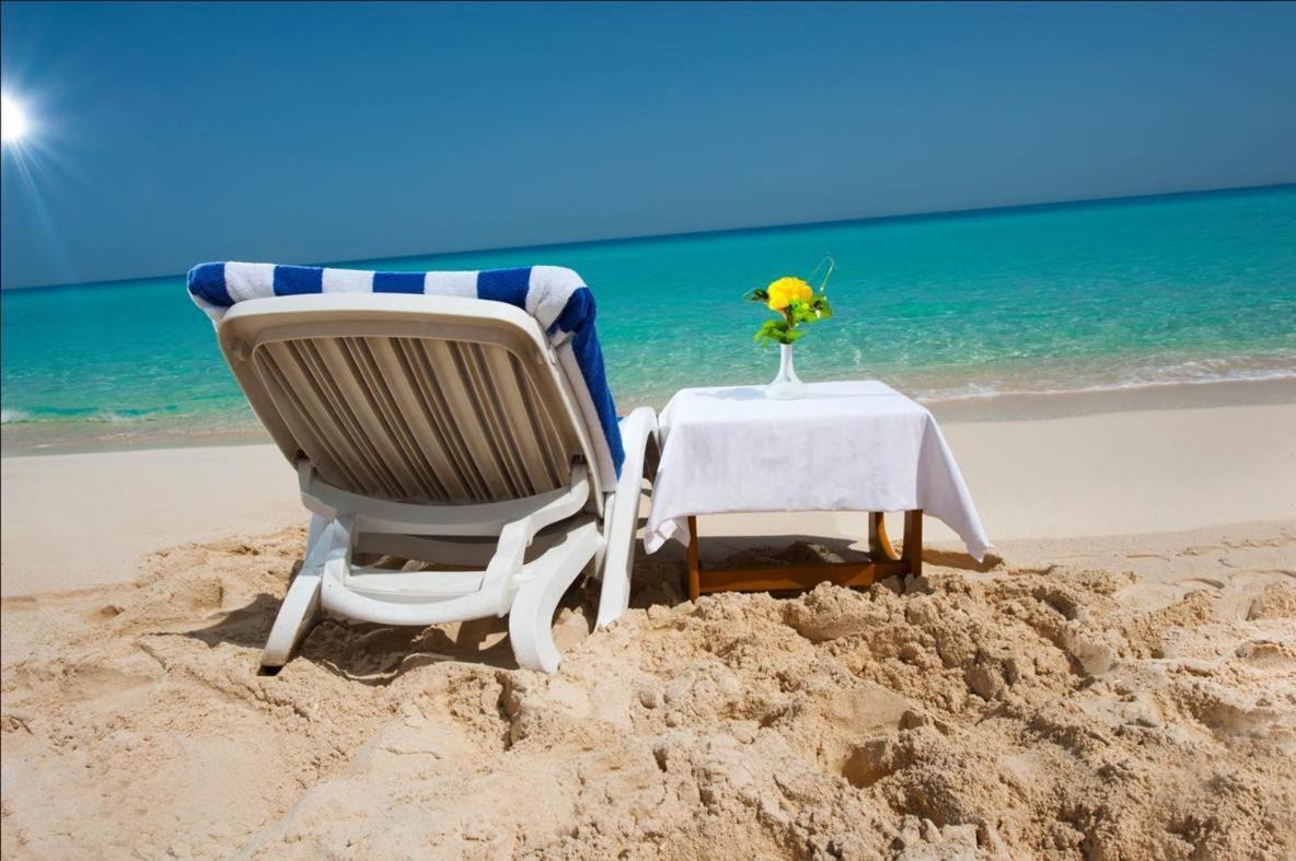 Aida Beach Hotel - Ел Аламейн Екстериор снимка